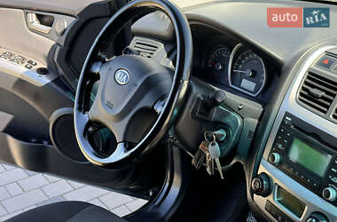 Внедорожник / Кроссовер Kia Sportage 2009 в 