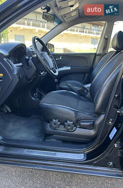 Позашляховик / Кросовер Kia Sportage 2007 в 