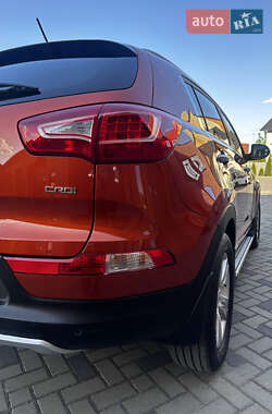 Внедорожник / Кроссовер Kia Sportage 2012 в 