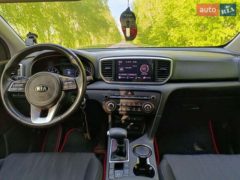 Позашляховик / Кросовер Kia Sportage 2021 в Мені