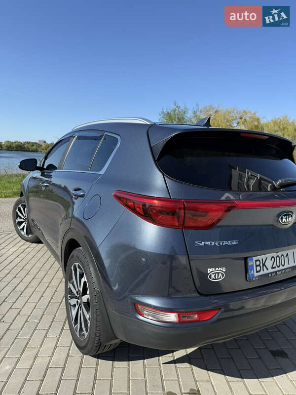 Внедорожник / Кроссовер Kia Sportage 2017 в Ровно