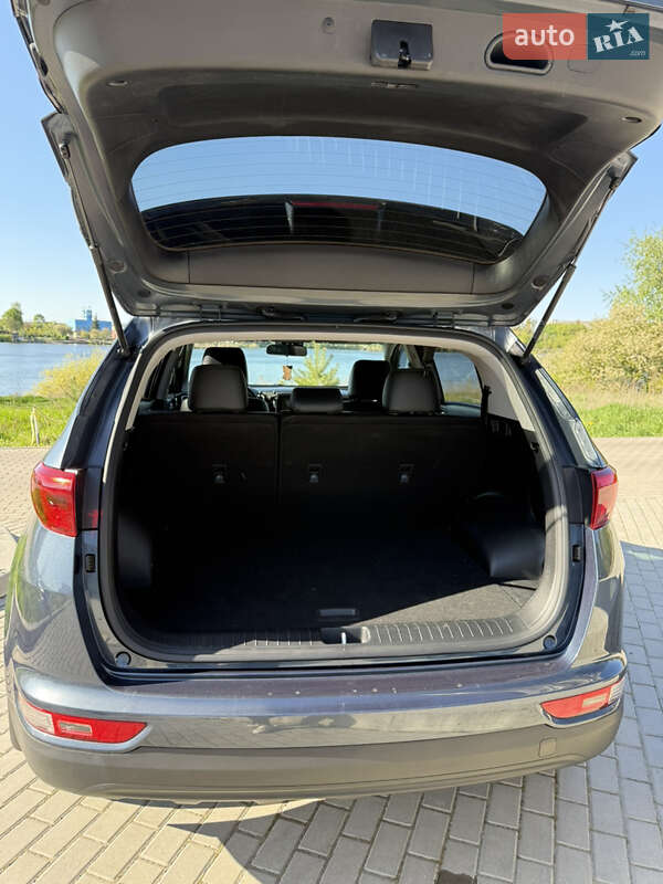 Внедорожник / Кроссовер Kia Sportage 2017 в Ровно