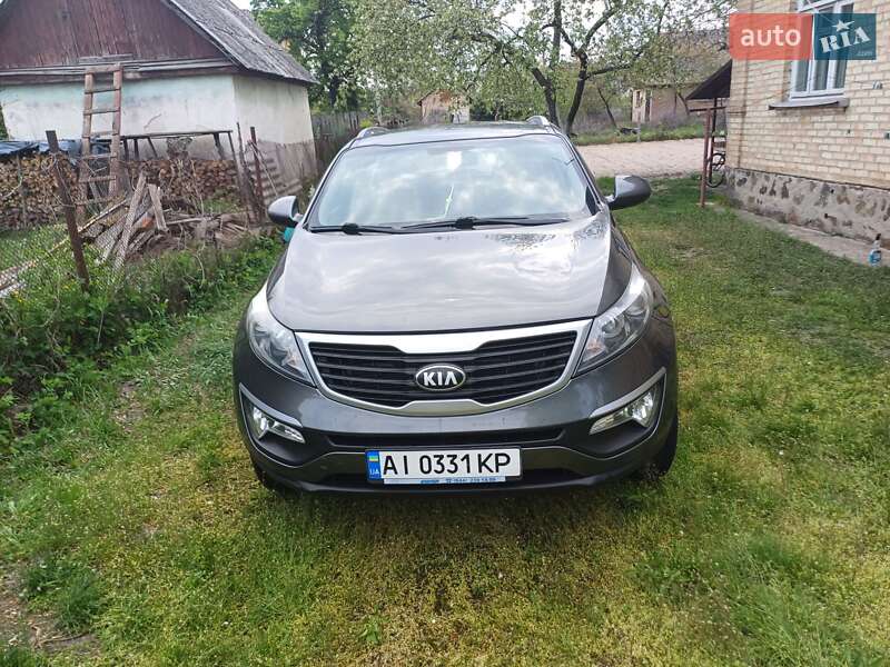 Позашляховик / Кросовер Kia Sportage 2012 в 