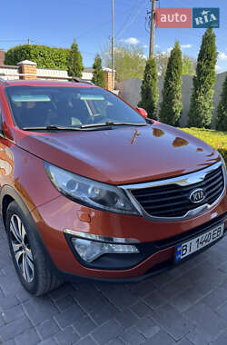 Внедорожник / Кроссовер Kia Sportage 2012 в 