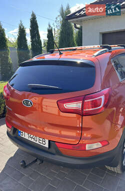 Внедорожник / Кроссовер Kia Sportage 2012 в 