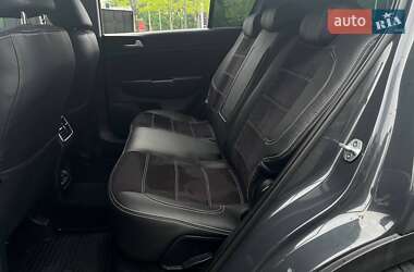 Позашляховик / Кросовер Kia Sportage 2019 в 