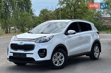 Позашляховик / Кросовер Kia Sportage 2016 в Дніпрі