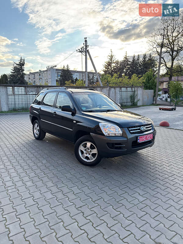 Внедорожник / Кроссовер Kia Sportage 2006 в 