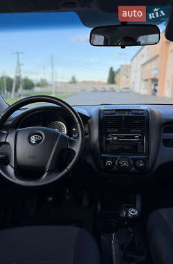 Внедорожник / Кроссовер Kia Sportage 2006 в 