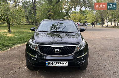 Внедорожник / Кроссовер Kia Sportage 2015 в 