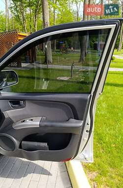 Внедорожник / Кроссовер Kia Sportage 2008 в 