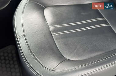 Позашляховик / Кросовер Kia Sportage 2012 в 