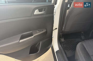 Позашляховик / Кросовер Kia Sportage 2020 в 