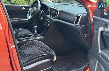 Позашляховик / Кросовер Kia Sportage 2019 в 