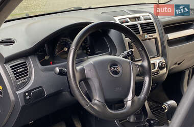 Позашляховик / Кросовер Kia Sportage 2006 в 