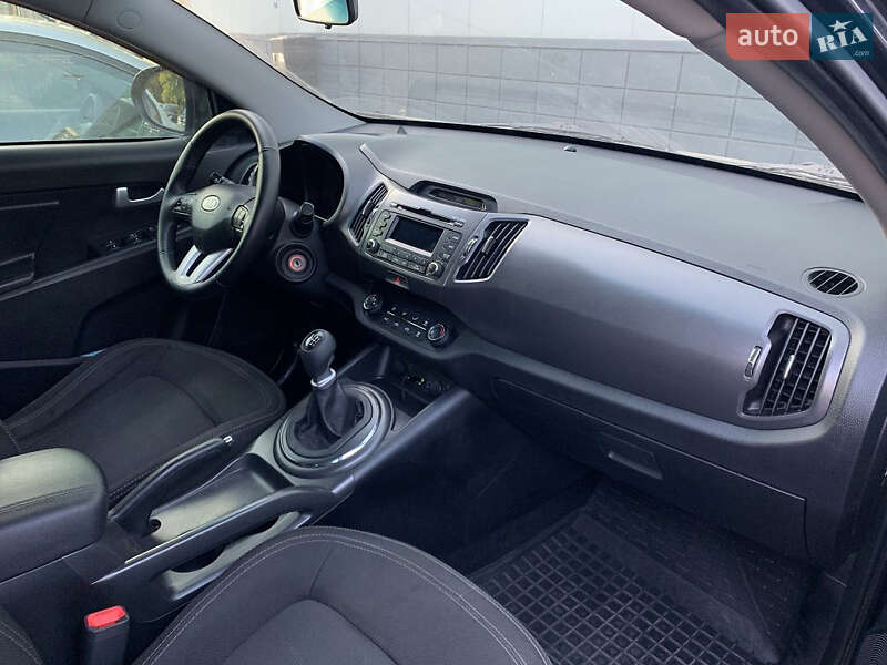 Внедорожник / Кроссовер Kia Sportage 2012 в Одессе