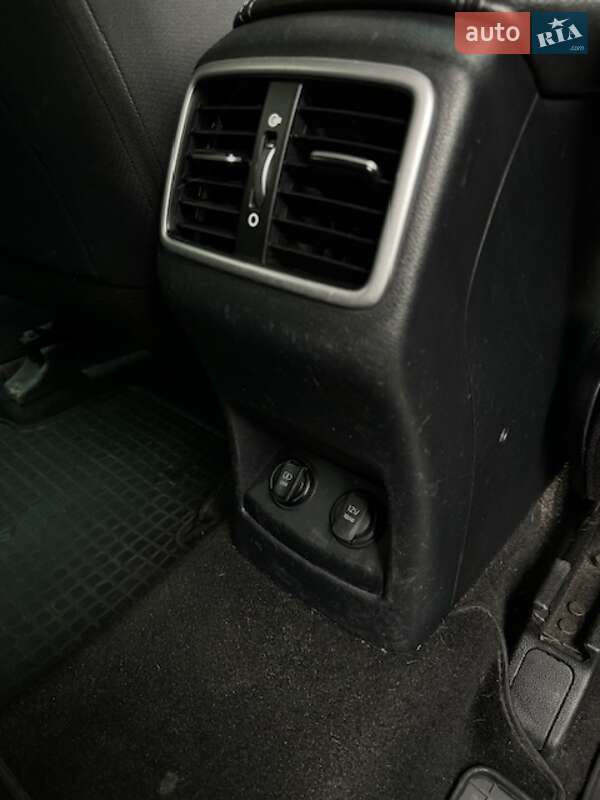 Внедорожник / Кроссовер Kia Sportage 2016 в Львове