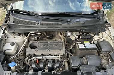 Внедорожник / Кроссовер Kia Sportage 2012 в 