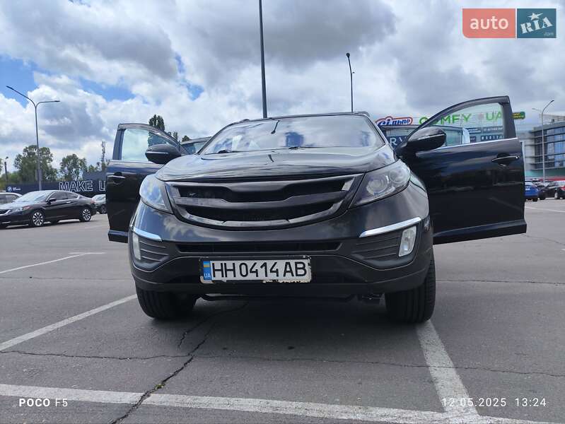 Внедорожник / Кроссовер Kia Sportage 2013 в 