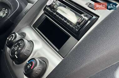 Позашляховик / Кросовер Kia Sportage 2006 в 