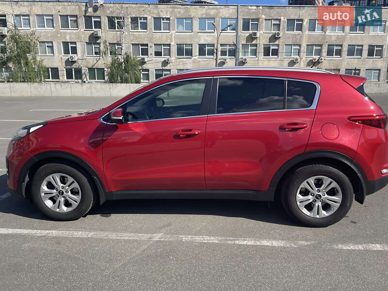 Внедорожник / Кроссовер Kia Sportage 2017 в Киеве