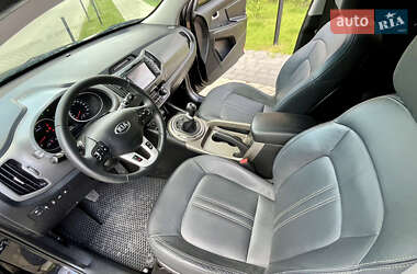 Позашляховик / Кросовер Kia Sportage 2015 в 