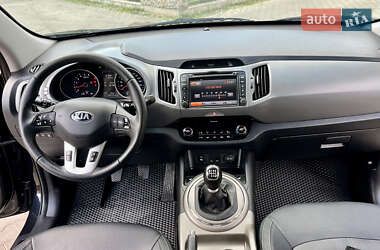 Позашляховик / Кросовер Kia Sportage 2015 в 