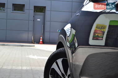 Позашляховик / Кросовер Kia Sportage 2012 в 