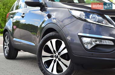 Позашляховик / Кросовер Kia Sportage 2012 в 