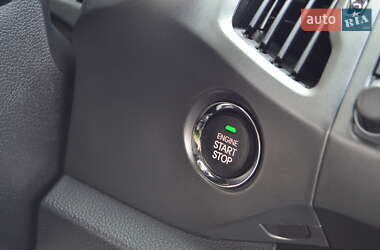Позашляховик / Кросовер Kia Sportage 2012 в 