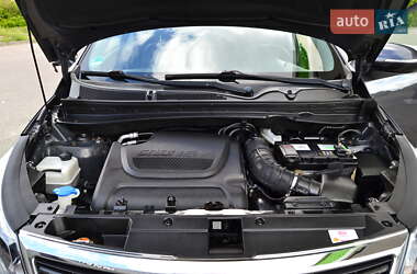 Позашляховик / Кросовер Kia Sportage 2012 в 