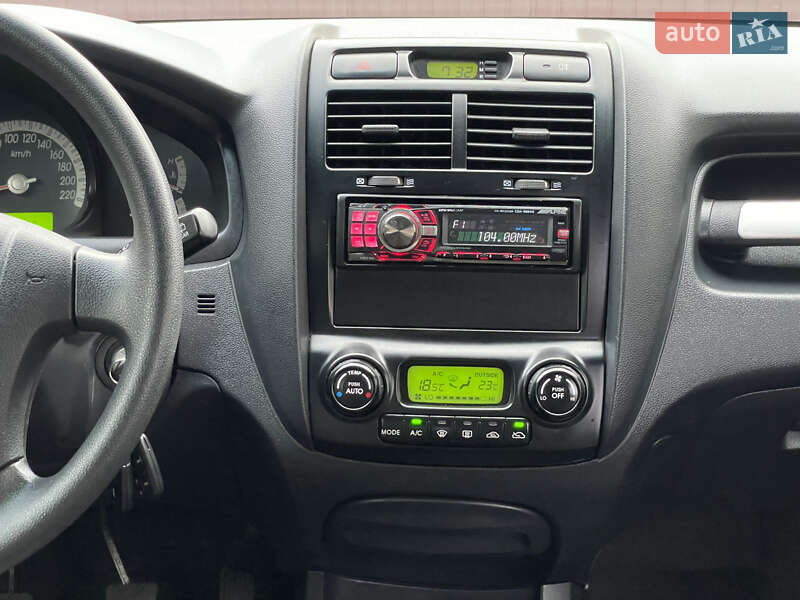 Внедорожник / Кроссовер Kia Sportage 2008 в Лубнах