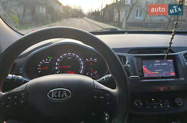 Внедорожник / Кроссовер Kia Sportage 2011 в 