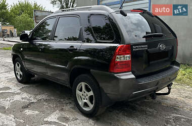Позашляховик / Кросовер Kia Sportage 2005 в 