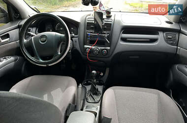 Позашляховик / Кросовер Kia Sportage 2005 в 