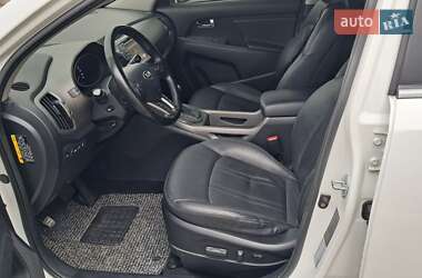 Позашляховик / Кросовер Kia Sportage 2013 в 