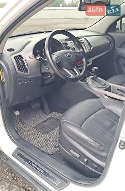 Позашляховик / Кросовер Kia Sportage 2013 в 