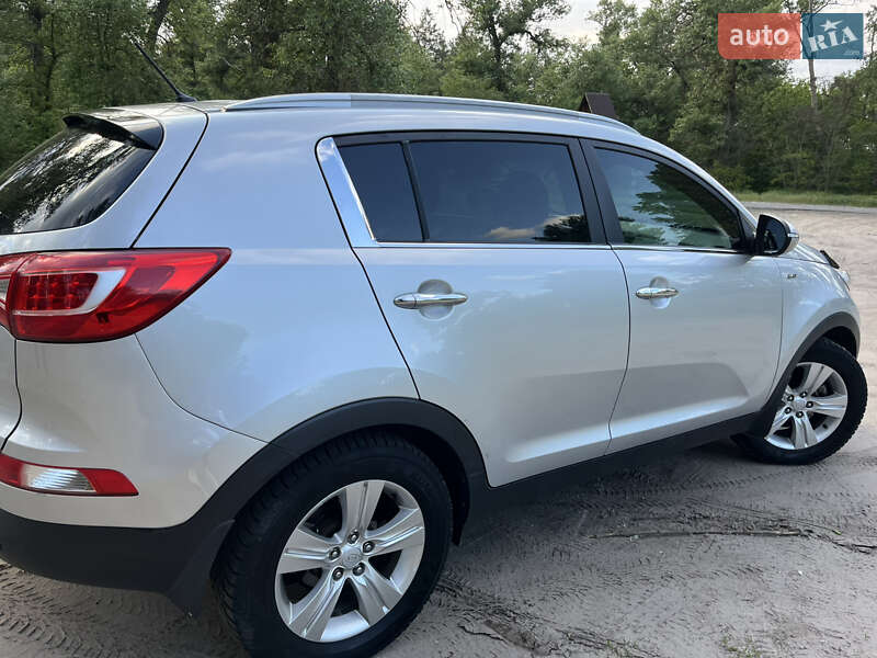 Внедорожник / Кроссовер Kia Sportage 2011 в Золотоноше