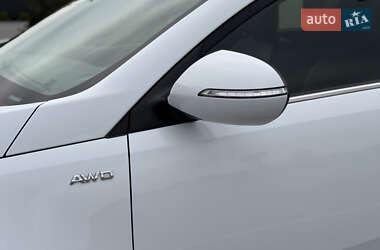 Внедорожник / Кроссовер Kia Sportage 2012 в 