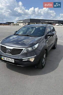 Внедорожник / Кроссовер Kia Sportage 2012 в 