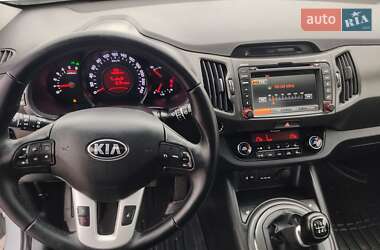 Позашляховик / Кросовер Kia Sportage 2013 в 
