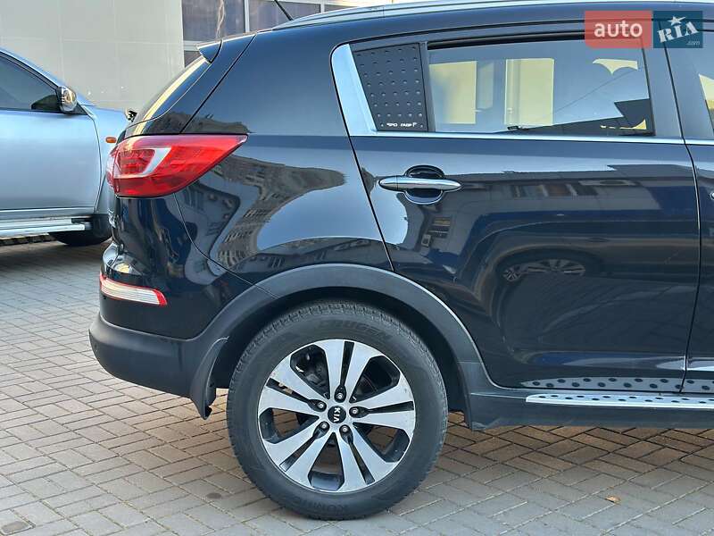 Позашляховик / Кросовер Kia Sportage 2011 в Одесі