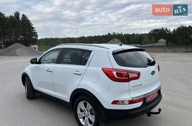 Внедорожник / Кроссовер Kia Sportage 2011 в 