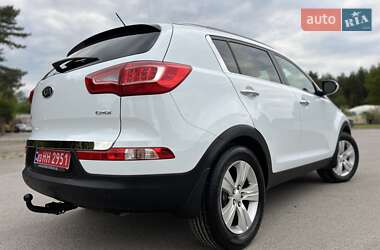 Внедорожник / Кроссовер Kia Sportage 2011 в 