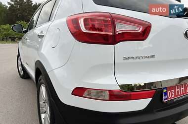 Внедорожник / Кроссовер Kia Sportage 2011 в 