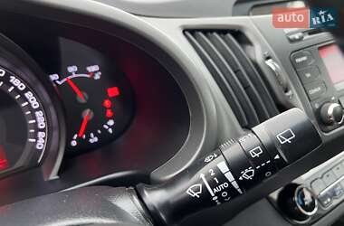 Внедорожник / Кроссовер Kia Sportage 2011 в 