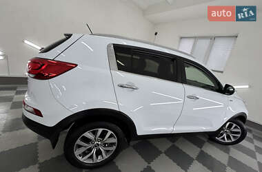 Внедорожник / Кроссовер Kia Sportage 2015 в 