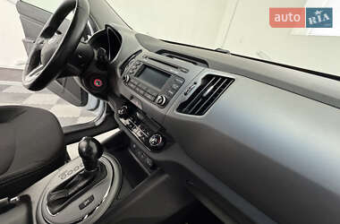 Внедорожник / Кроссовер Kia Sportage 2015 в 