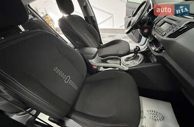 Внедорожник / Кроссовер Kia Sportage 2015 в 