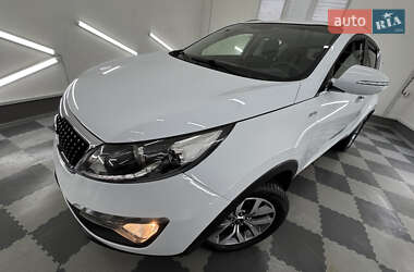 Внедорожник / Кроссовер Kia Sportage 2015 в 